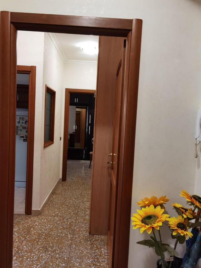 Appartamento Per Turisti E Famiglie Roma Exterior photo